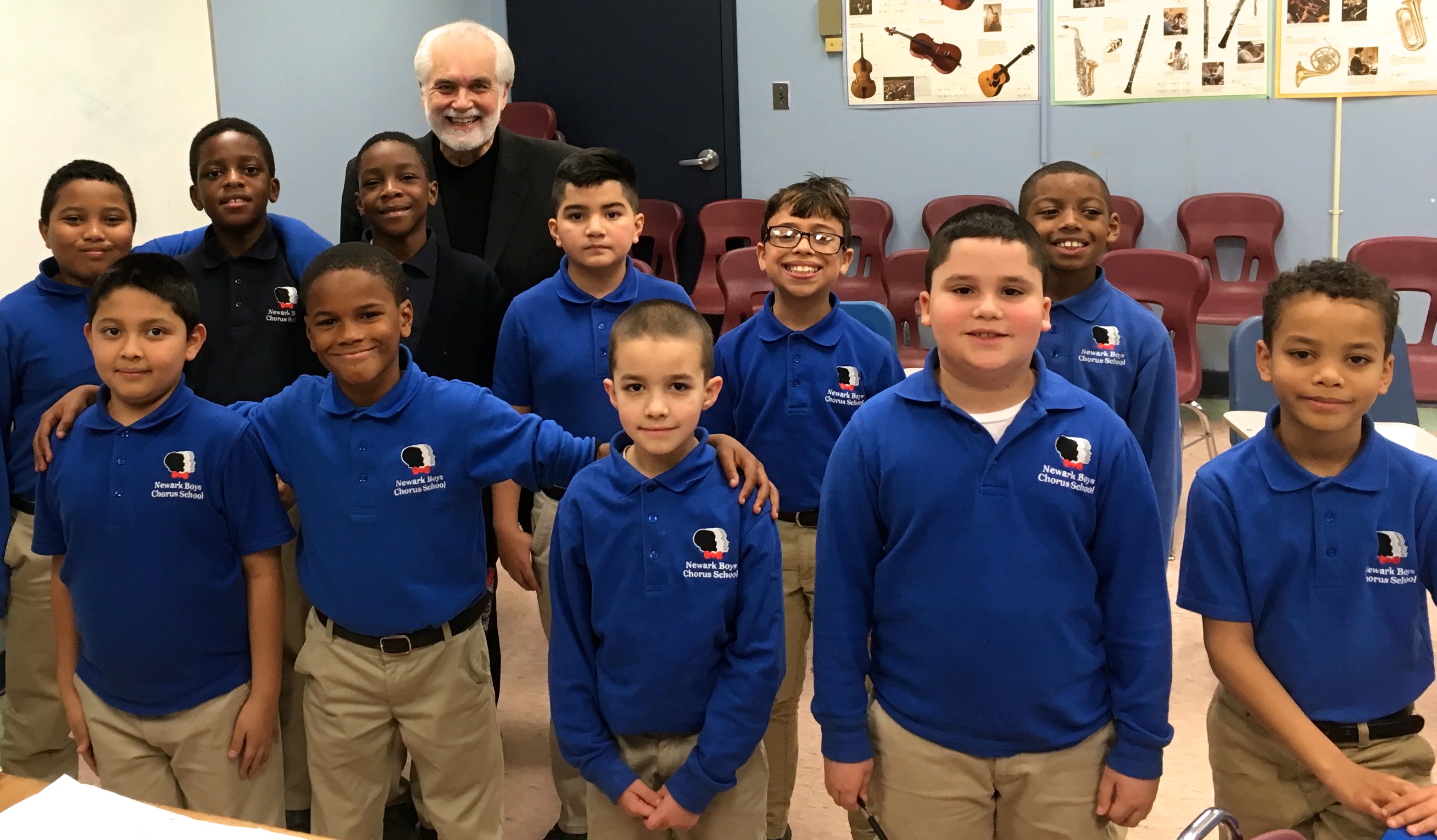picture of Maestro Maull and the Newark Boys Choir School